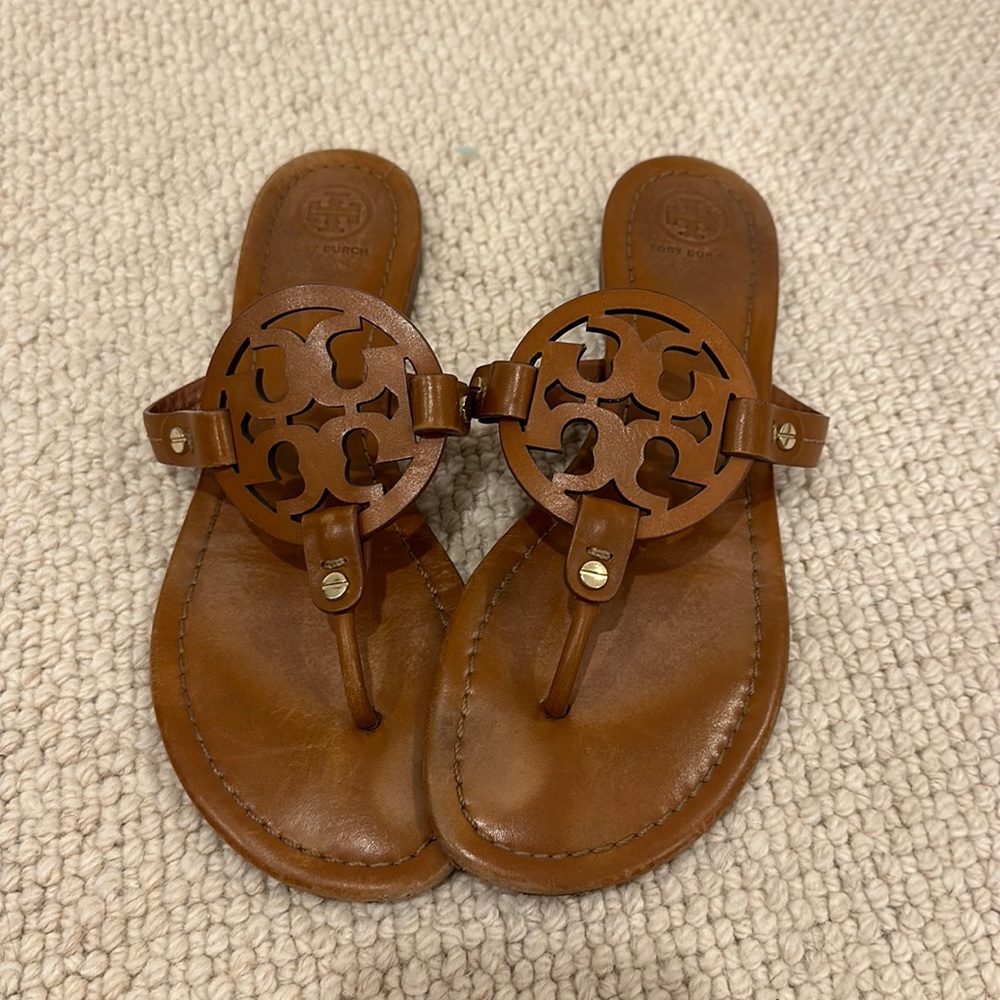 HOLIDAY SALE! 🎁 Camel leather Tory Burch Miller Sandals